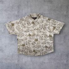 Load image into Gallery viewer, Vintage Woolrich Hawaiian Leaf Patterned Short Sleeve Cotton Button-Down Shirt