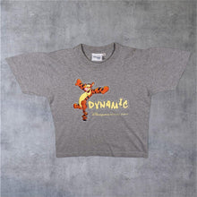 Load image into Gallery viewer, Early 00's Disneyland Paris Tigger "Dynamic" Tourist Graphic Grey Cotton T-Shirt