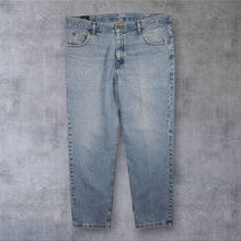 Load image into Gallery viewer, Vintage Lee Jeans W38 L30 Made in Ireland 90s Light Wash Straight Leg Denim