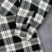 Load image into Gallery viewer, Black White Plaid Flannel Shirt Double Pocket Check Grunge Workwear S M