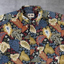Load image into Gallery viewer, Vintage J.T. Beckett Hawaiian Floral Pattern Multi Colour Short Sleeve Shirt