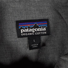 Load image into Gallery viewer, Patagonia Vjosa River Shirt Mens L Grey Pima Organic Cotton 53900 FA19