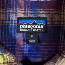 Load image into Gallery viewer, Patagonia Fjord Flannel Shirt Mens XL 42400 Organic Cotton Plaid FA23
