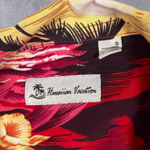Load image into Gallery viewer, Vintage Hawaiian Vacation Hawaiian Tropical Palm Tree Pattern Red Yellow Shirt