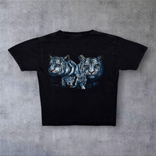 Load image into Gallery viewer, Early 00's Wild Tiger Animal Wildlige Graphic Black Cotton T-Shirt