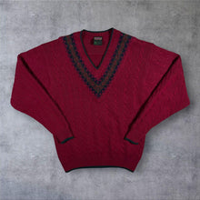 Load image into Gallery viewer, Vintage Westbury Pure New Wool Cable Knit V Neck Jumper Burgundy Mens 40 M