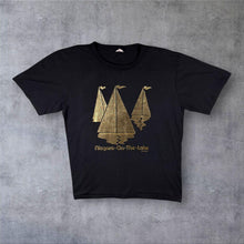 Load image into Gallery viewer, Vintage Niagara On The Lake Canada T Shirt Medium Gold Sailboat Single Stitch 80s