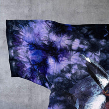 Load image into Gallery viewer, Vintage Churinga "Medicine Woman" Australia Tourist Graphic Blue Tie Dye T-Shirt