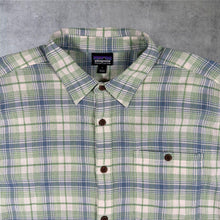 Load image into Gallery viewer, Patagonia A/C Shirt Mens L Organic Cotton Plaid Short Sleeve STY52921 SP20