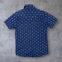 Load image into Gallery viewer, Levi’s "Modern Fit" Paisley Patterned Pearl Snap Popper Button Cotton Shirt