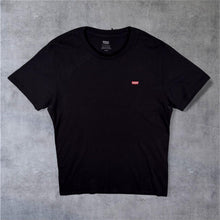 Load image into Gallery viewer, Levi's Classic Red Tab Mini Logo Black Cotton Short Sleeve T-Shirt