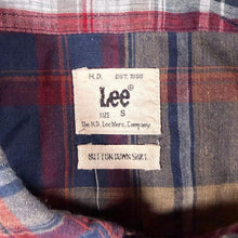 Load image into Gallery viewer, Early 00's Lee Navy Blue Red Multi Check Long Sleeve Cotton Button-Down Shirt