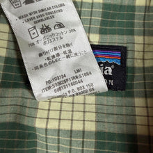 Load image into Gallery viewer, Patagonia Fezzman Shirt Mens XL Green Plaid Organic Cotton Short Sleeve 53962