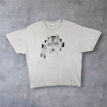 Load image into Gallery viewer, Vintage Gildan Wolf Feather Graphic T Shirt Grey Native Style Tee XL