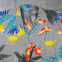 Load image into Gallery viewer, Vintage Hawaiian Tropical Floral Pattern Grey Multi Colour Short Sleeve Shirt
