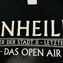 Load image into Gallery viewer, UNHEILIG “Das Open Air 2013” Graphic Spellout Electronic Gothic Rock Band T-Shirt