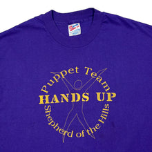Load image into Gallery viewer, Hanes HANDS UP “Puppet Team” Souvenir Spellout Graphic Single Stitch T-Shirt