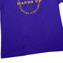Load image into Gallery viewer, Hanes HANDS UP “Puppet Team” Souvenir Spellout Graphic Single Stitch T-Shirt