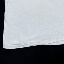 Load image into Gallery viewer, MAURITIUS Souvenir Spellout Graphic Single Stitch T-Shirt