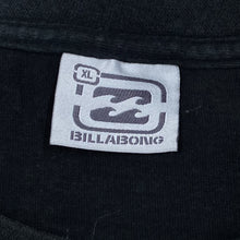 Load image into Gallery viewer, BILLABONG Graffiti Spellout Graphic Surfer Skater T-Shirt