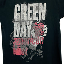 Load image into Gallery viewer, GREEN DAY (2004) “American Idiot” Graphic Spellout Pop Punk Band T-Shirt