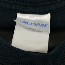 Load image into Gallery viewer, GREEN DAY (2004) “American Idiot” Graphic Spellout Pop Punk Band T-Shirt