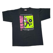 Load image into Gallery viewer, Vintage ELVIS PRESLEY “International 5k Run 1993” Souvenir Graphic Single Stitch T-Shirt
