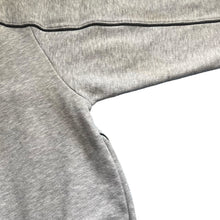 Load image into Gallery viewer, Early 00&#39;s UMBRO Classic Mini Logo Grey Crewneck Sweatshirt
