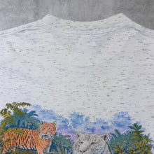 Load image into Gallery viewer, Vintage San Segal "Busch Gardens" Tourist Wildlife Graphic Single Stitch Grey T-Shirt
