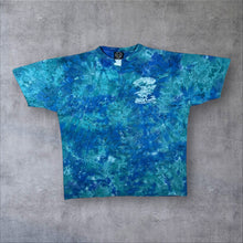 Load image into Gallery viewer, Vintage Maui &amp; Sons Made In USA Surfer Shark Graphic Blue Tie Dye T-Shirt
