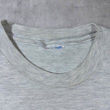 Load image into Gallery viewer, Vintage Maui Hawaii USA Tourist Spellout Graphic Grey Single Stitch T-Shirt
