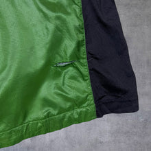 Load image into Gallery viewer, The North Face TNF Pertex Quantum Eco Lightweight Green Jacket
