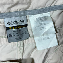 Load image into Gallery viewer, Columbia Titanium Cream Outdoor Utility Nylon Hiking Shorts
