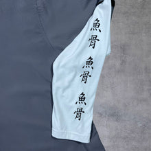 Load image into Gallery viewer, Early 00's Identic Goth Y2K Dragon Graphic Grey Layered Long Sleeve Shirt
