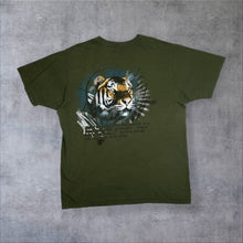 Load image into Gallery viewer, Busch Gardens “Wisdom Of A Tiger” Souvenir Animal Wildlife Graphic T-Shirt
