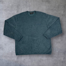 Load image into Gallery viewer, Early 00’s Guess Jeans Company Embroidered Mini Spellout Fleece Sweatshirt
