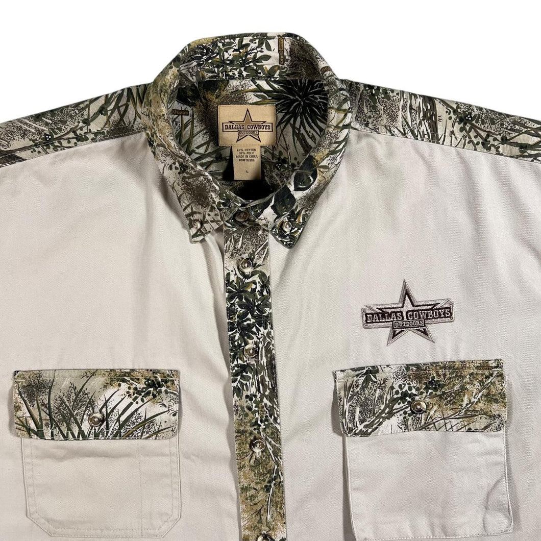 Dallas Cowboys Outdoors Camo Pattern Safari Short Sleeve Button-Up Shirt