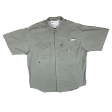 Load image into Gallery viewer, Vintage 90's COLUMBIA PFG Fishing Khaki Short Sleeve Cotton Utility Shirt
