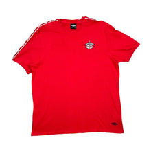 Load image into Gallery viewer, UMBRO ENGLAND Football Embroidered Mini Logo Tape Sleeve Short Sleeve T-Shirt

