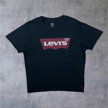Load image into Gallery viewer, Levi's Classic Red Tab Big Logo Spellout Graphic Black Short Sleeve T-Shirt
