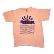 Load image into Gallery viewer, Vintage 90’s Oneita CLASS OF 1976 Novelty Souvenir Graphic Single Stitch T-Shirt
