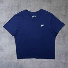 Load image into Gallery viewer, Nike "The Nike Tee" Embroidered Mini Logo Short Sleeve Navy Blue Cotton T-Shirt
