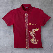 Load image into Gallery viewer, Early 00's Yihao "Descendants Of The Dragon" Chinese Graphic Red Shirt
