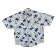 Load image into Gallery viewer, Vintage Crossings Floral Hawaiian Patterned Short Sleeve Cotton Button-Up Shirt

