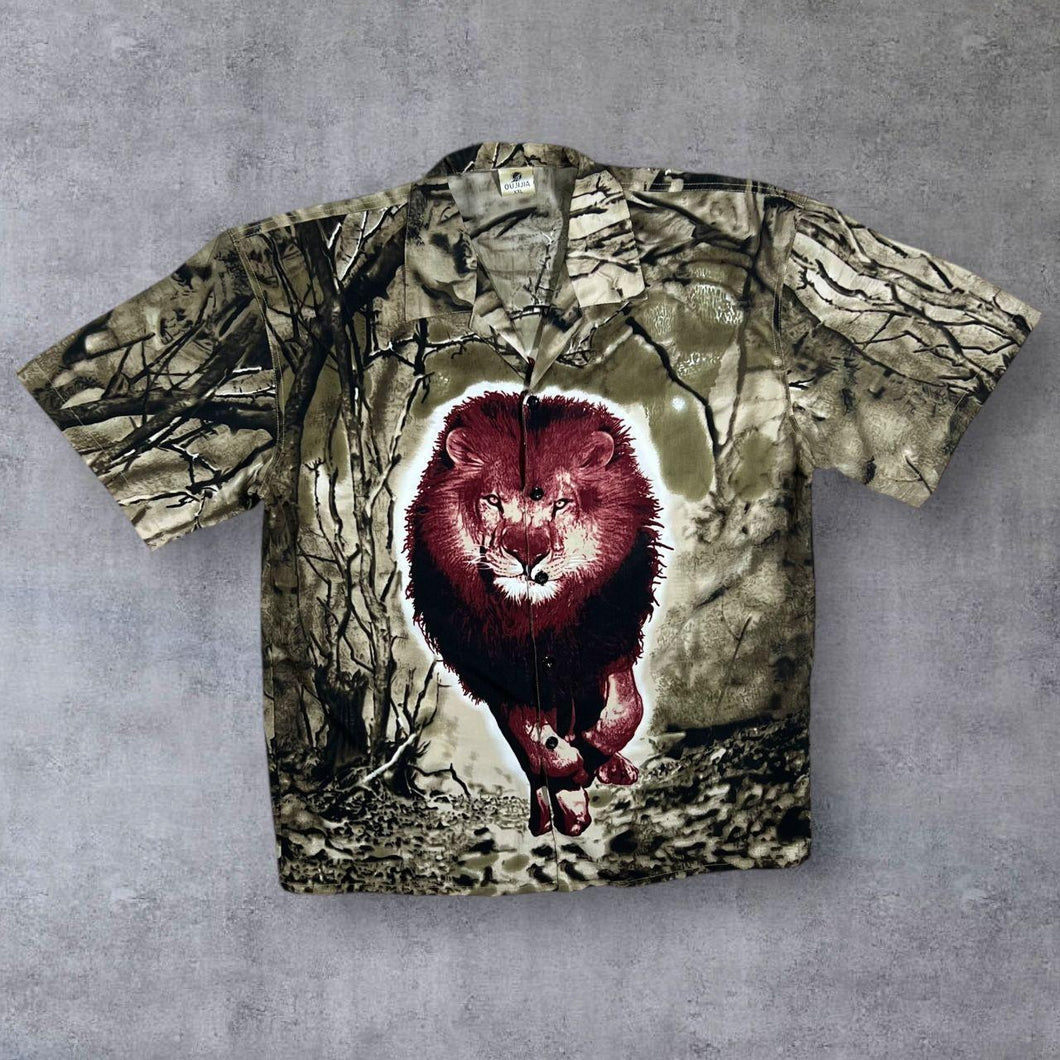 Early 00's Ouijijia Lion Animal Nature Wildlife Graphic Short Sleeve Shirt