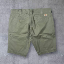 Load image into Gallery viewer, Dickies Classic Beige Skater Workwear Cotton Blend Shorts

