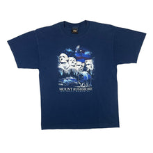 Load image into Gallery viewer, Vintage Prairie Mountain MOUNT RUSHMORE Souvenir Spellout Graphic Navy Blue T-Shirt
