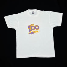 Load image into Gallery viewer, Vintage 90’s Screen Stars THE ZOO “Wrangler Spirit” Souvenir Graphic Single Stitch T-Shirt
