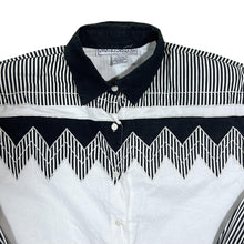 Load image into Gallery viewer, Vintage Ndale Rose Cowboy Western Style Patterned White Black Long Sleeve Shirt
