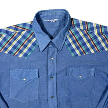 Load image into Gallery viewer, Vintage Accent &quot;Yoakum Texas&quot; Check Panel Cowboy Western Popper Long Sleeve Shirt
